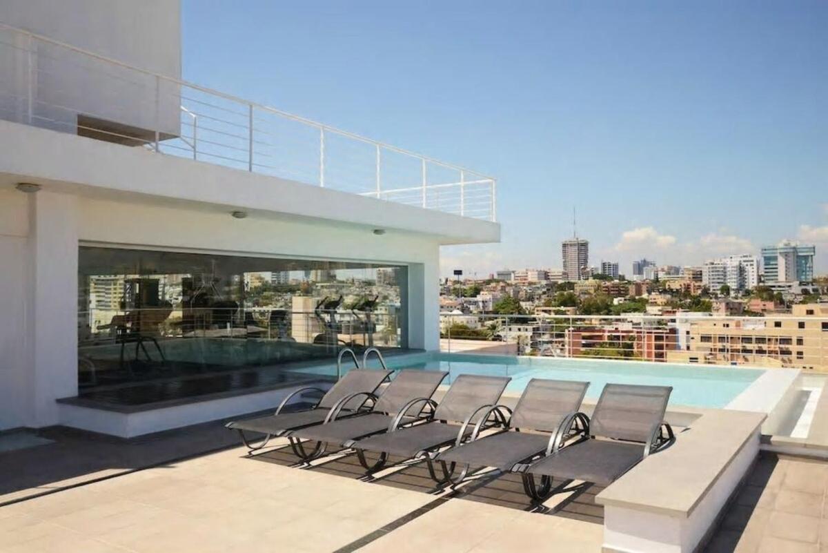 Lincoln Suite Pool - Gym - Sauna ซานโตโดมิงโก ภายนอก รูปภาพ